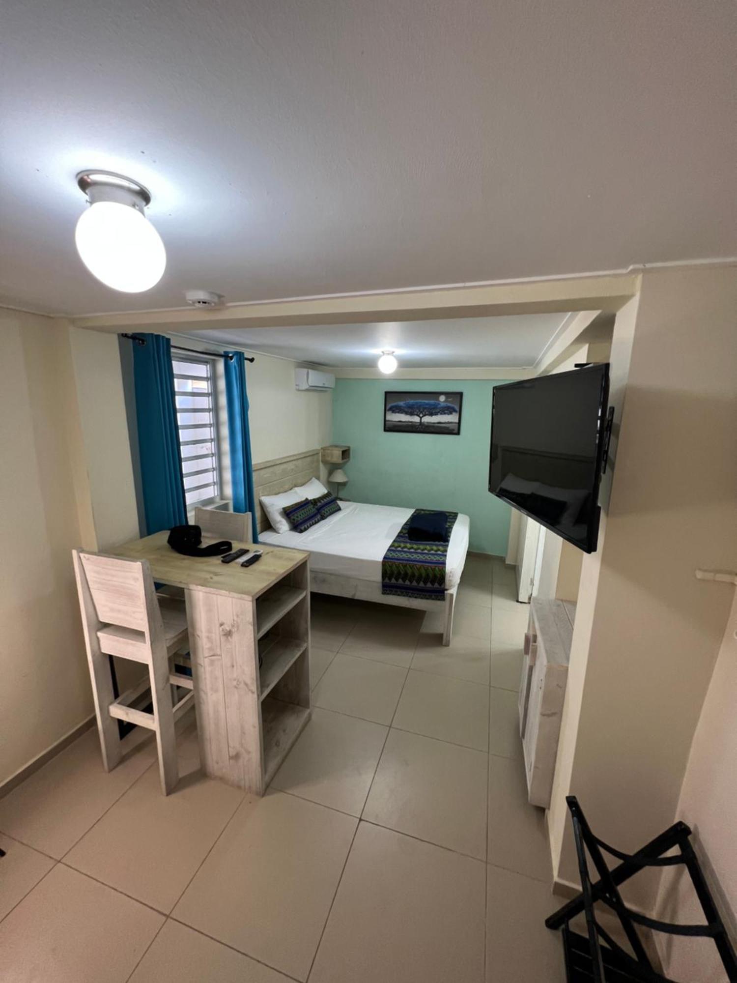 Mustique Suites Curacao Willemstad Extérieur photo